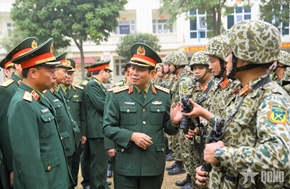 军队保卫党的十四大绝对安全